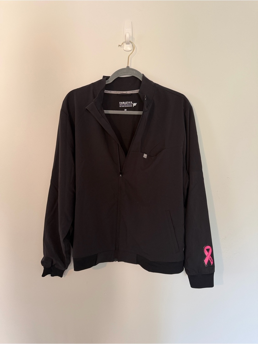 Fabletics Black Full Zip Jacket Pink Ribbon Women’s 2X